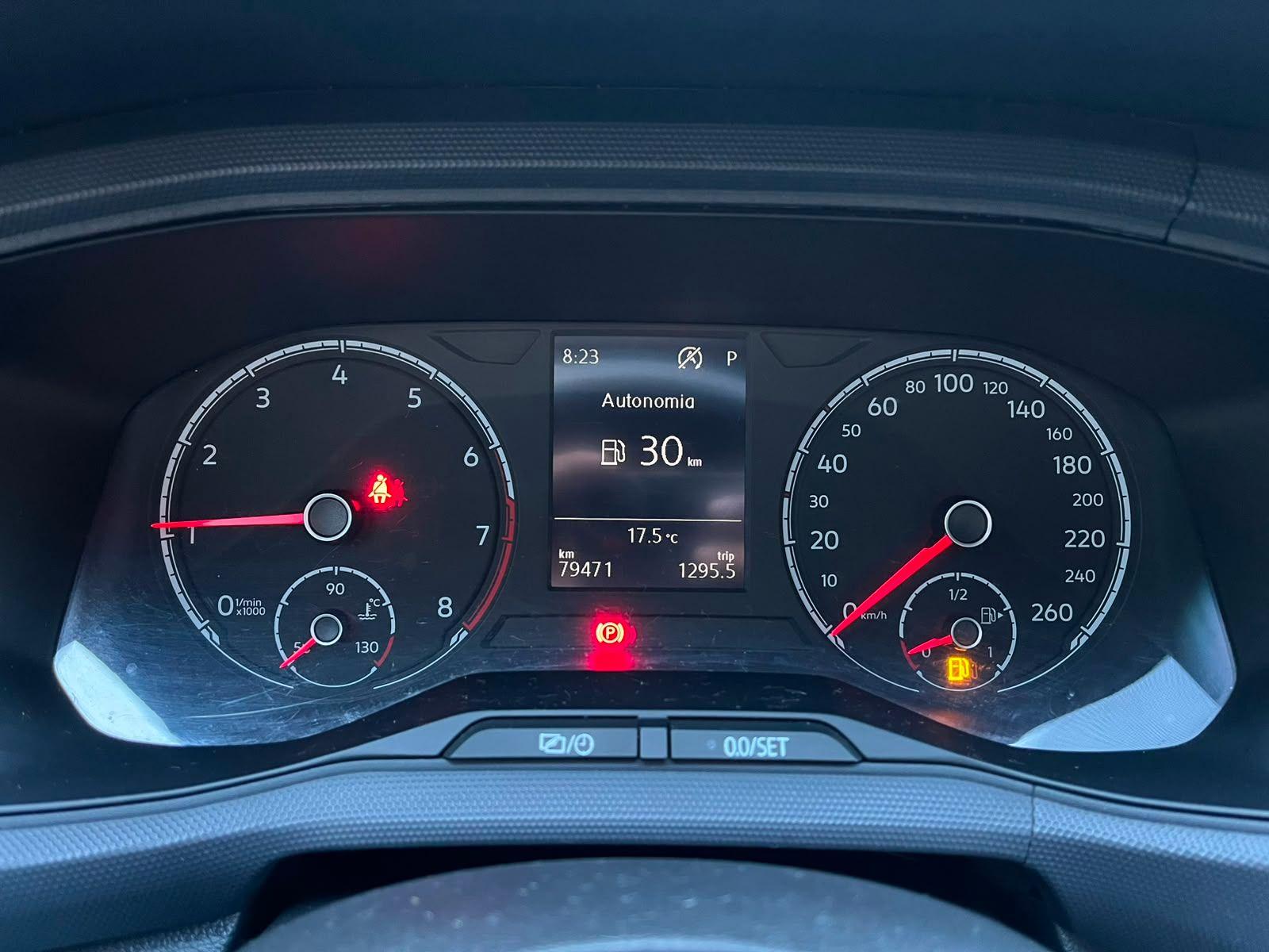 VOLKSWAGEN T-Cross - Foto