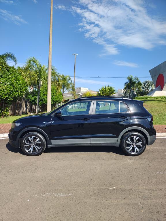 VOLKSWAGEN T-Cross - Foto