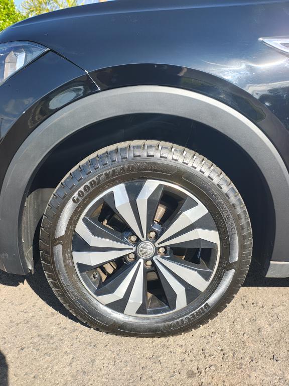 VOLKSWAGEN T-Cross - Foto