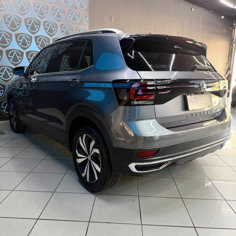 VOLKSWAGEN T-Cross - Foto