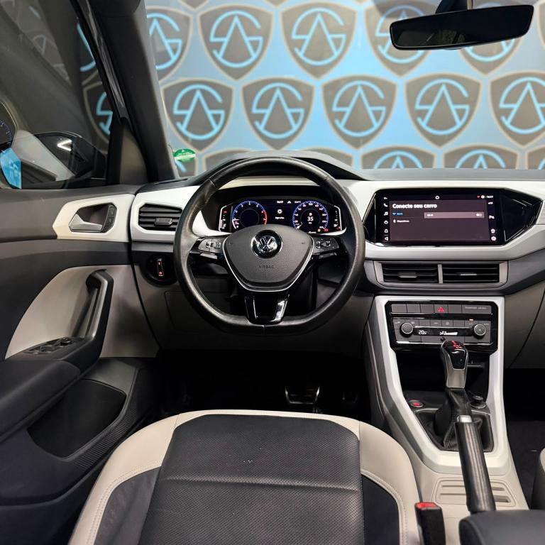 VOLKSWAGEN T-Cross - Foto