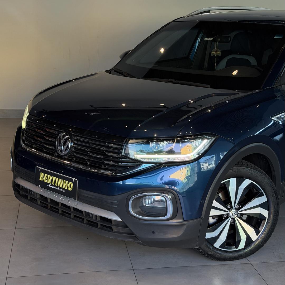 VOLKSWAGEN T-Cross - Foto