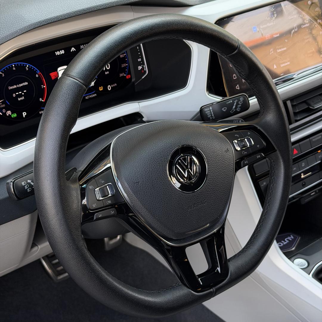 VOLKSWAGEN T-Cross - Foto
