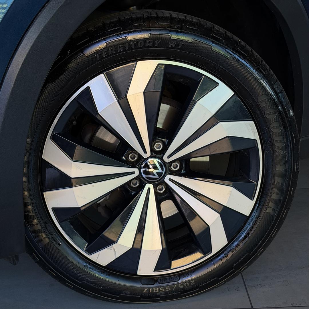 VOLKSWAGEN T-Cross - Foto