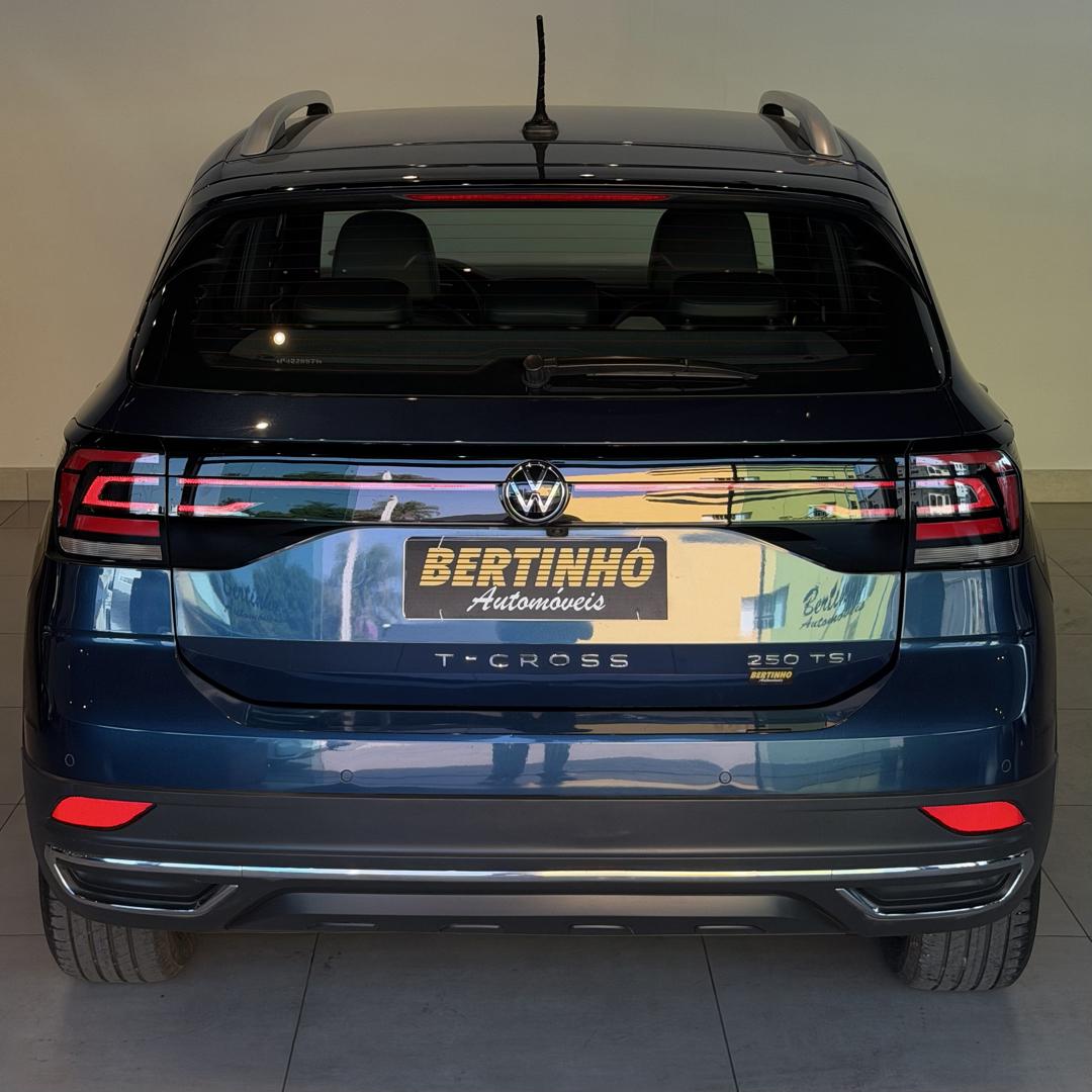 VOLKSWAGEN T-Cross - Foto