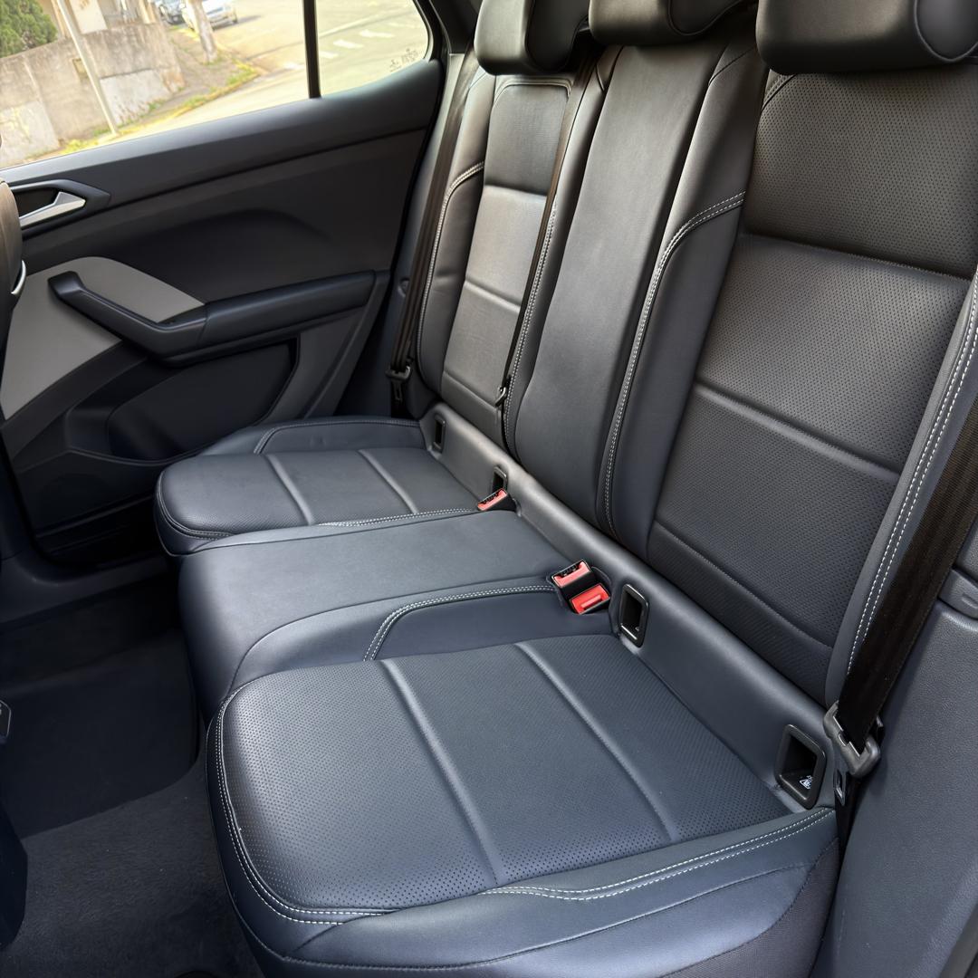 VOLKSWAGEN T-Cross - Foto