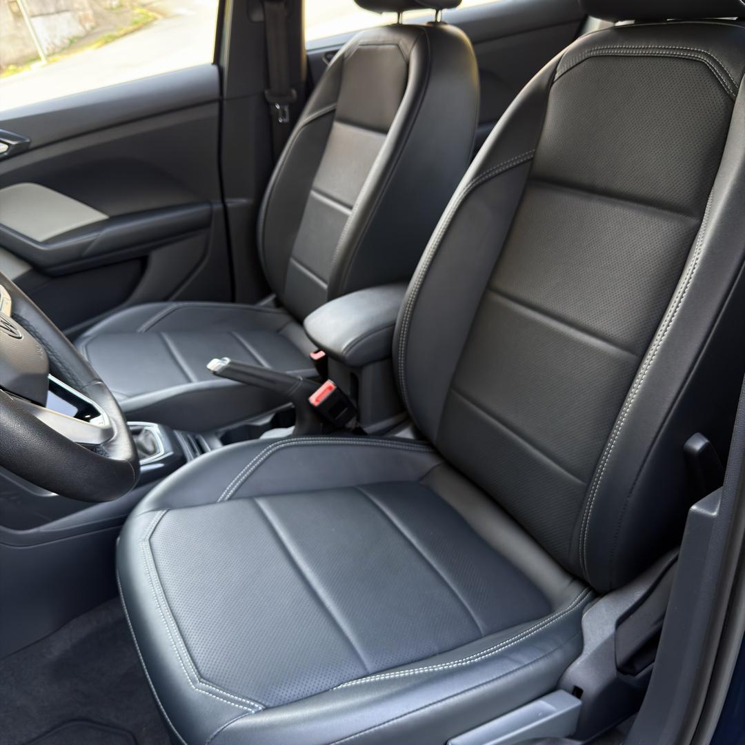 VOLKSWAGEN T-Cross - Foto
