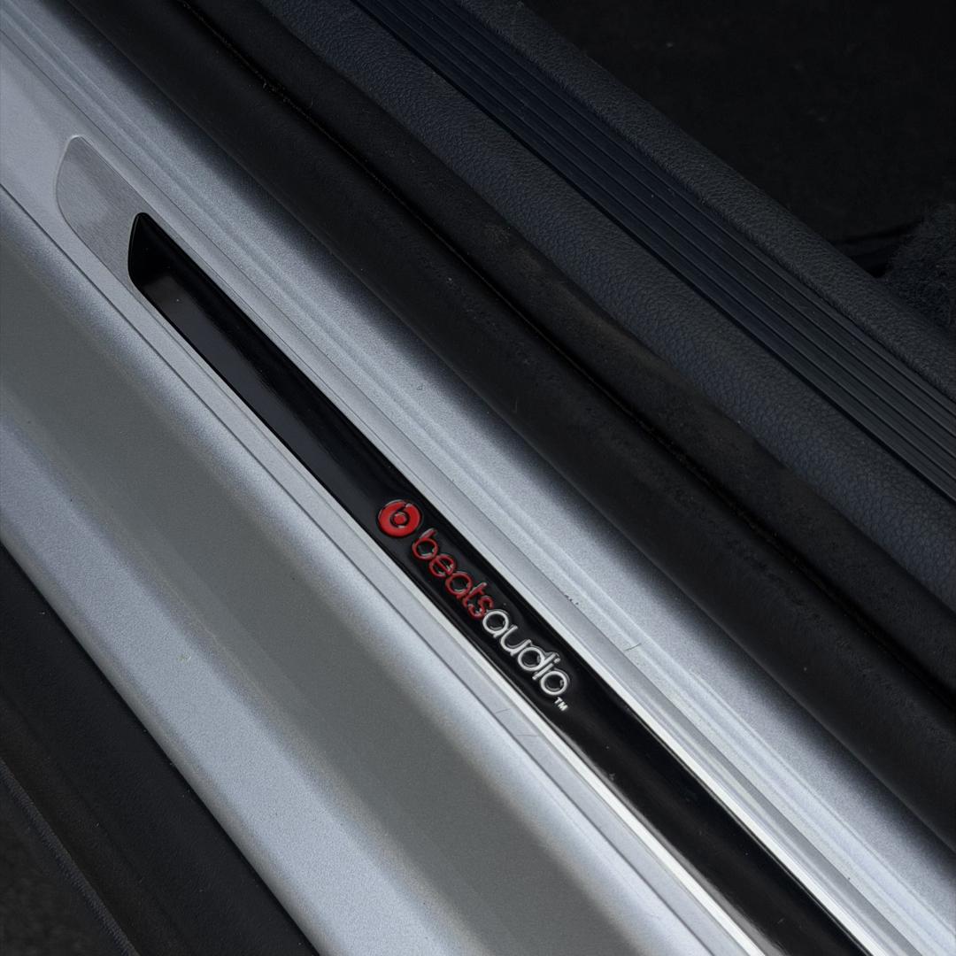 VOLKSWAGEN T-Cross - Foto
