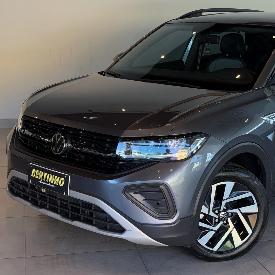 VOLKSWAGEN T-Cross - Foto