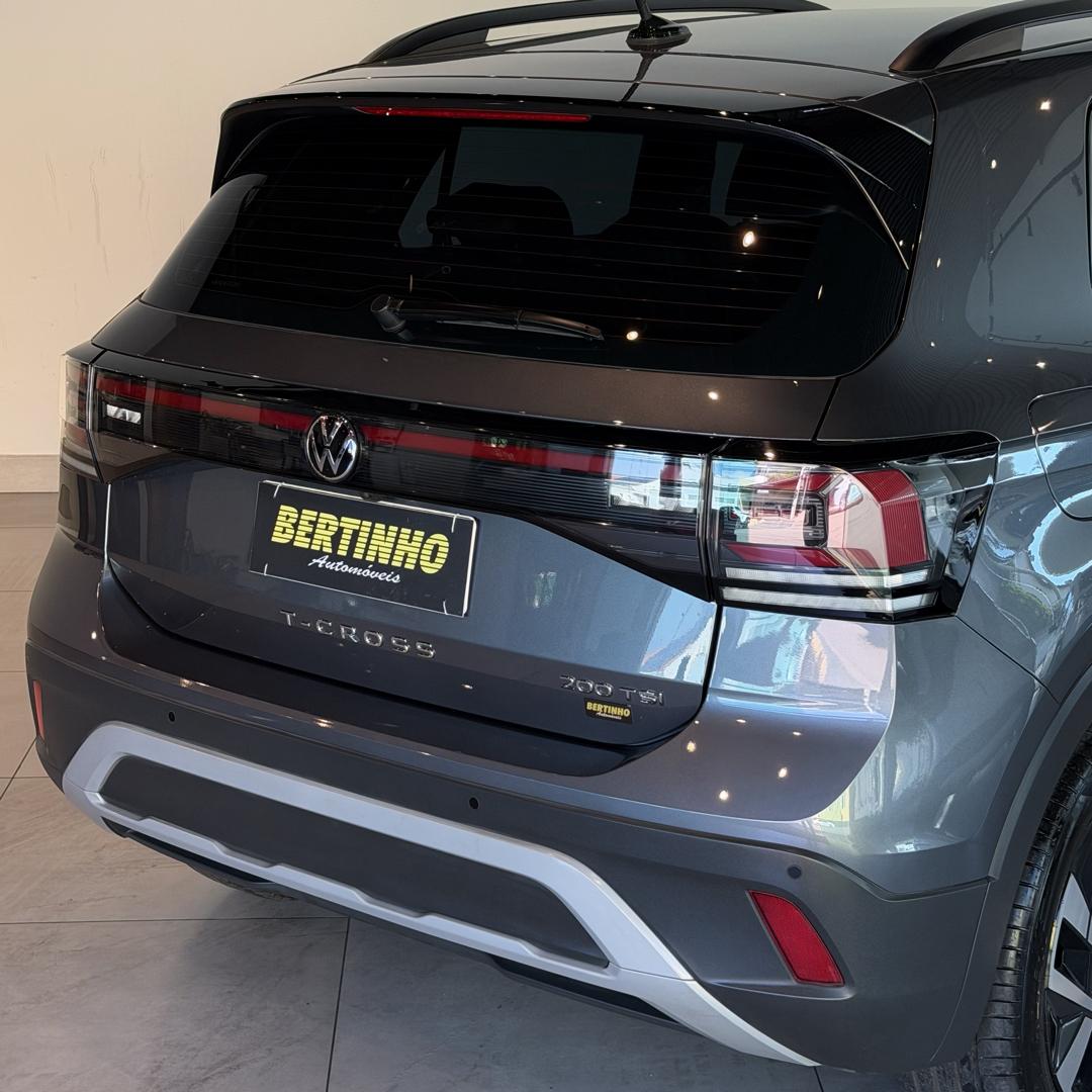 VOLKSWAGEN T-Cross - Foto