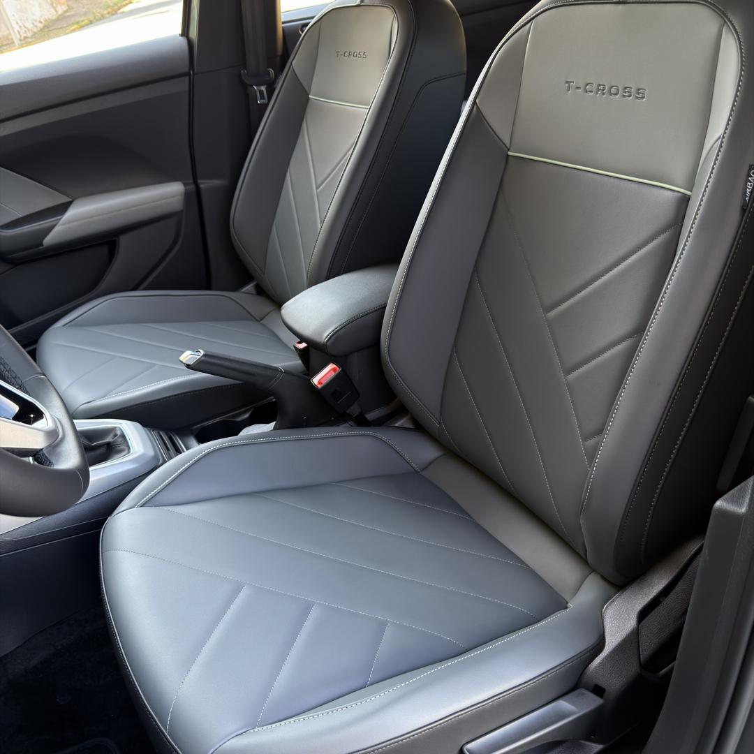 VOLKSWAGEN T-Cross - Foto