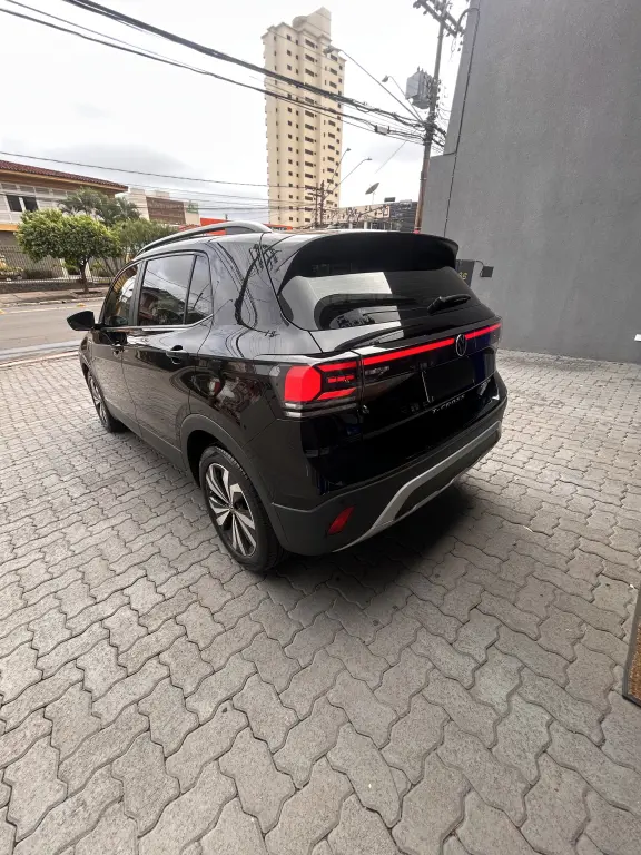 VOLKSWAGEN T-Cross - Foto