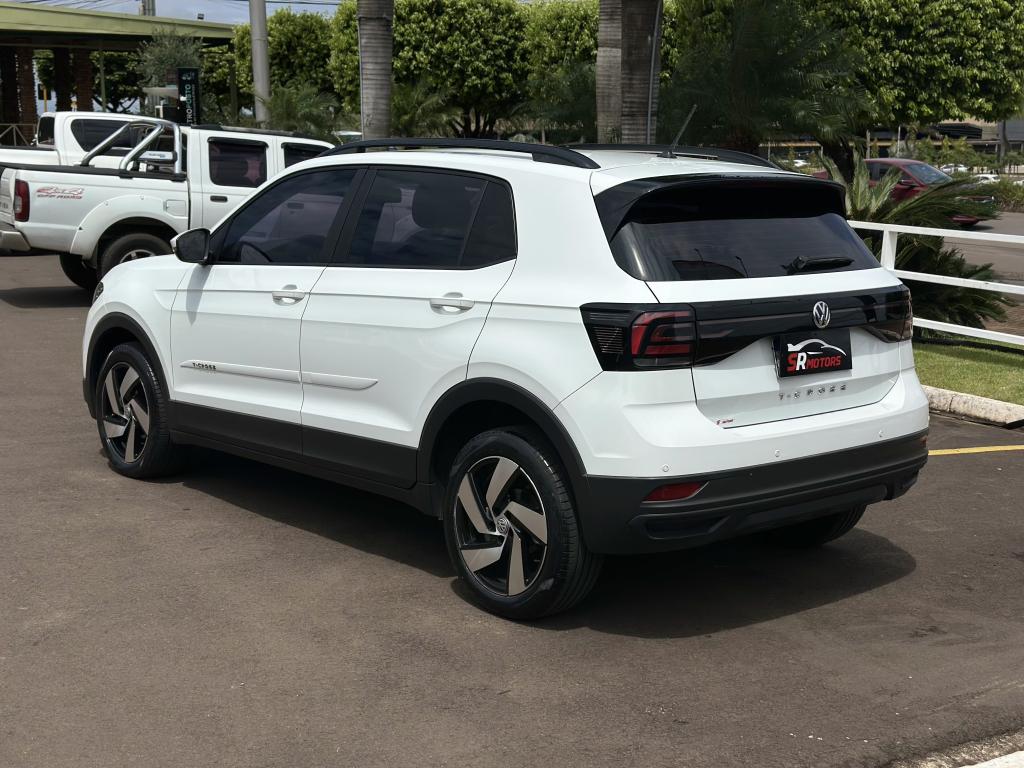 VOLKSWAGEN T-Cross - Foto