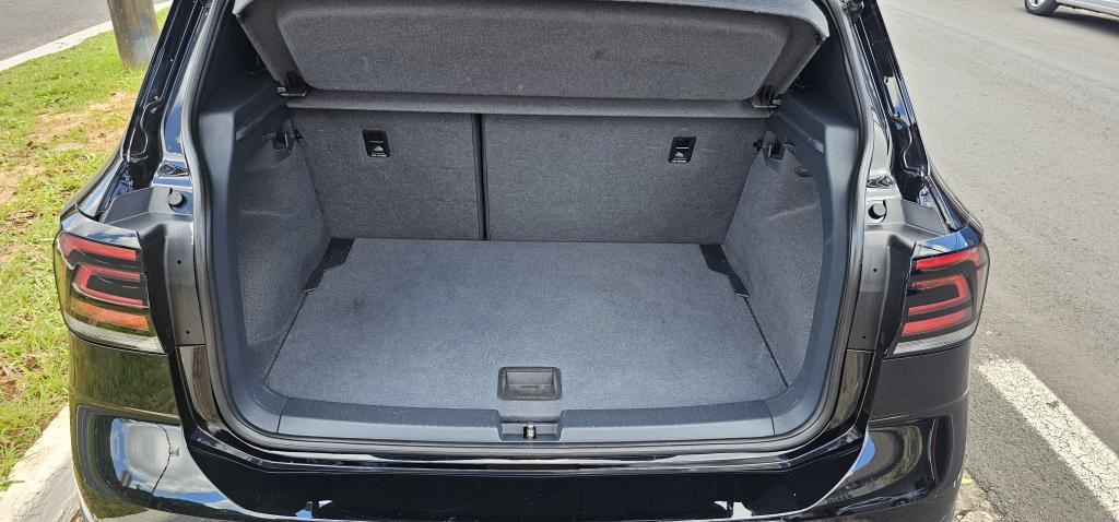 VOLKSWAGEN T-Cross - Foto