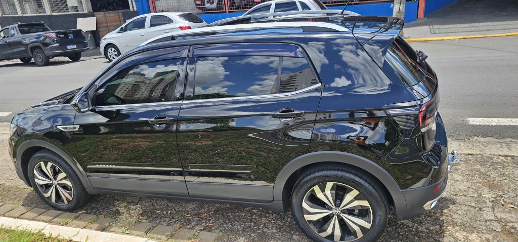 VOLKSWAGEN T-Cross - Foto