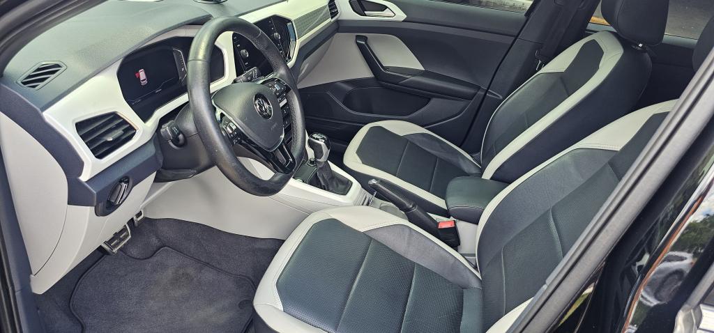 VOLKSWAGEN T-Cross - Foto