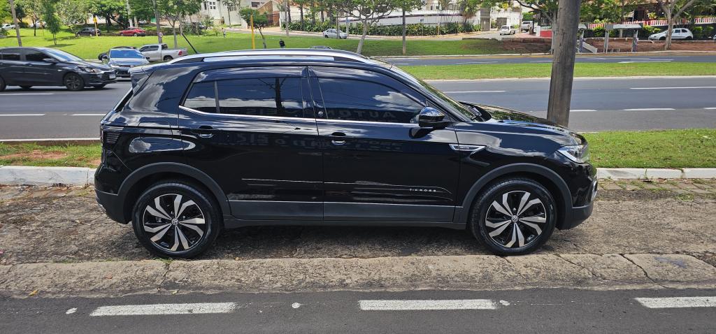 VOLKSWAGEN T-Cross - Foto