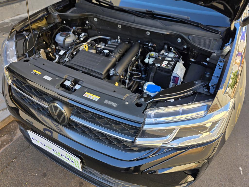 VOLKSWAGEN Taos - Foto