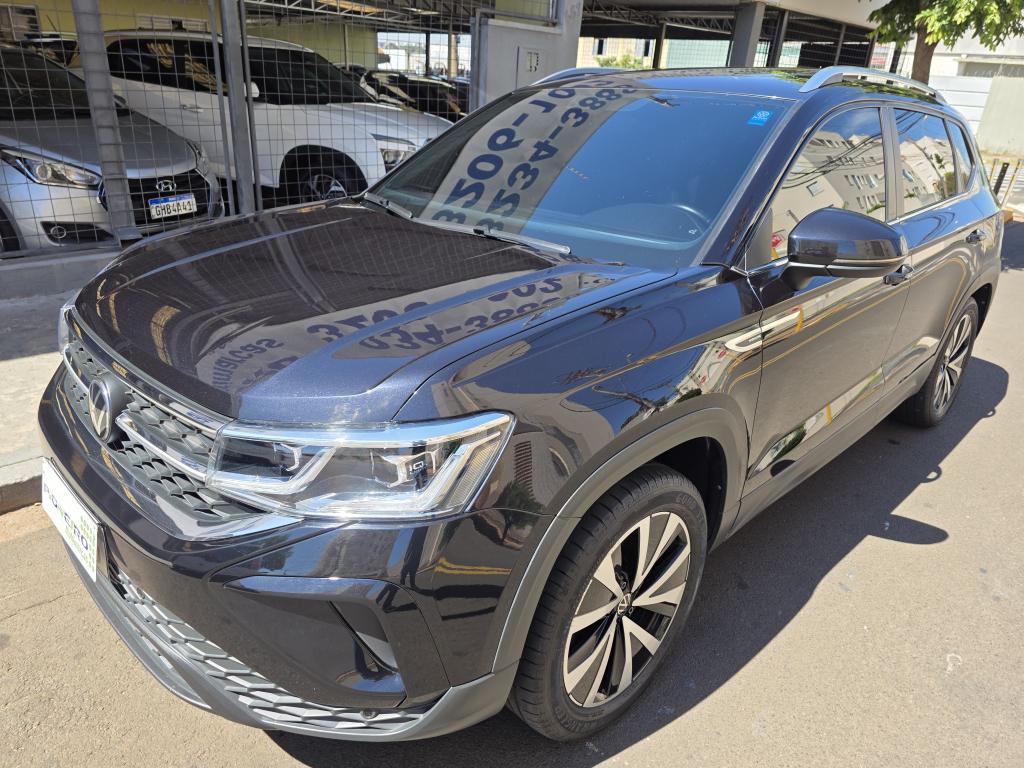 VOLKSWAGEN Taos - Foto