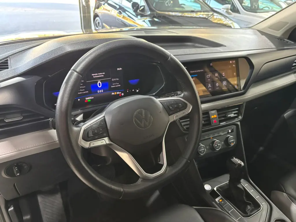 VOLKSWAGEN Taos - Foto