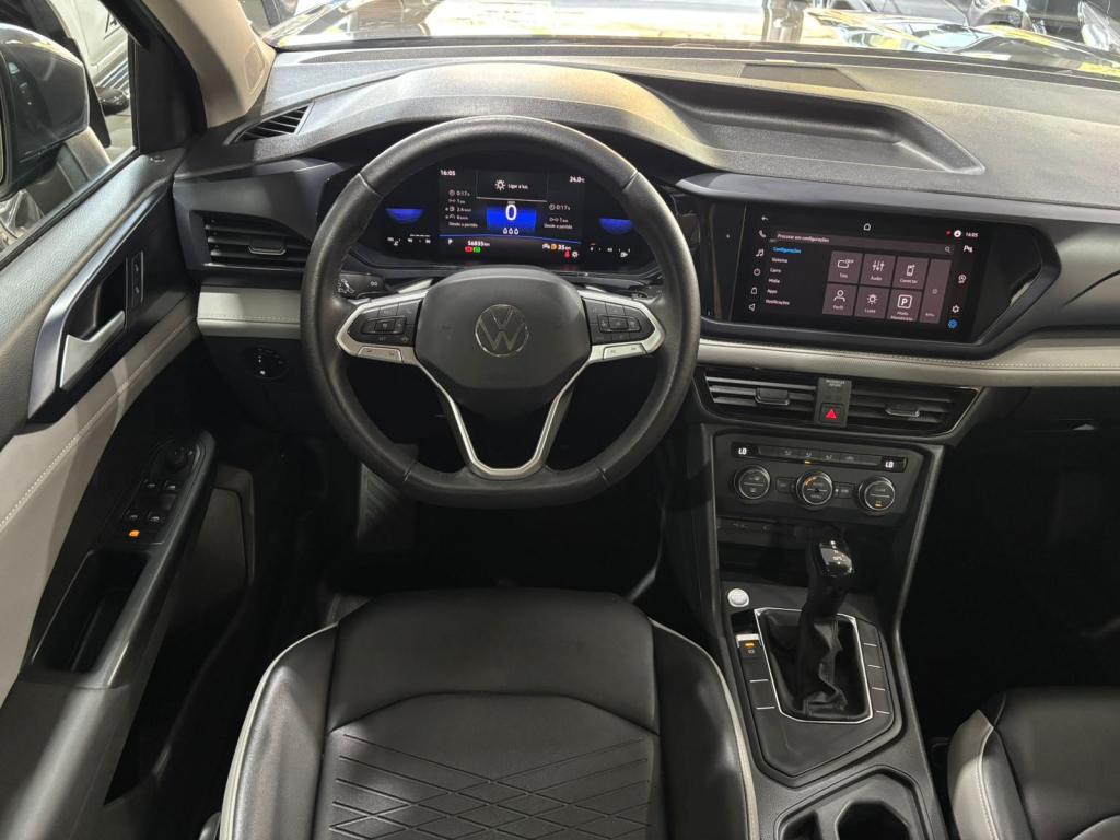 VOLKSWAGEN Taos - Foto