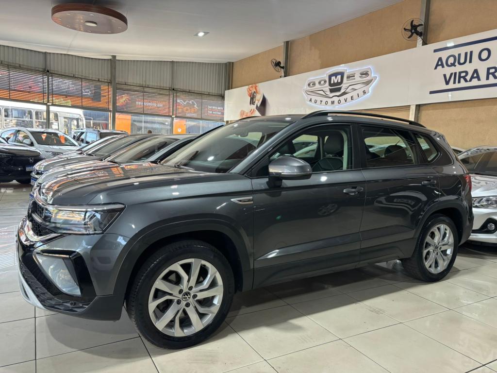 VOLKSWAGEN Taos - Foto