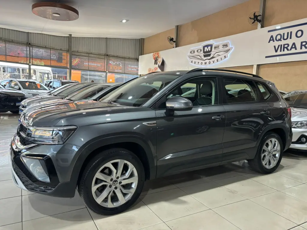 VOLKSWAGEN Taos - Foto
