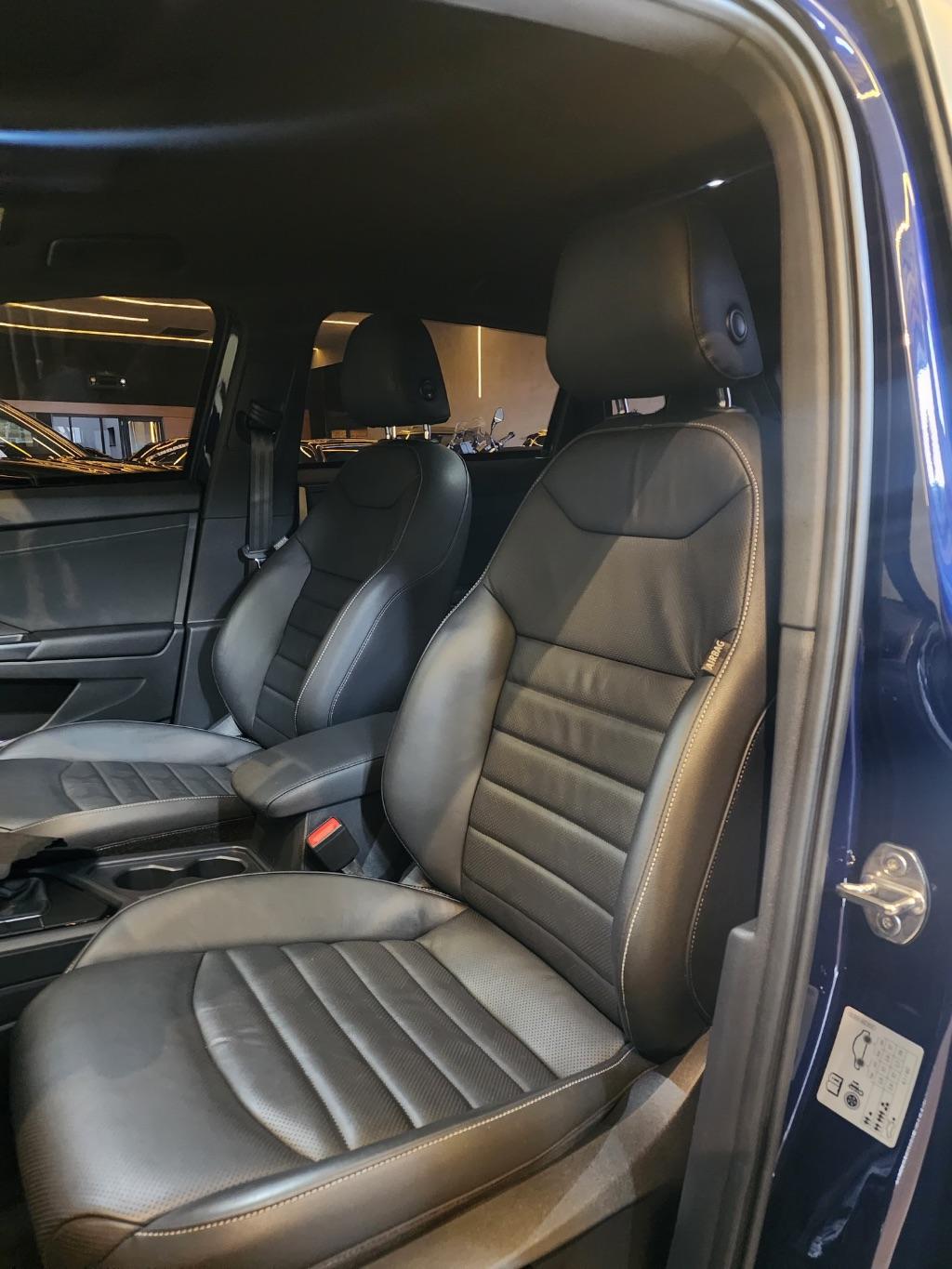 VOLKSWAGEN Taos - Foto