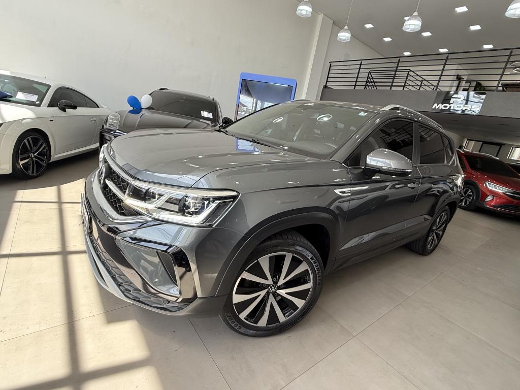 VOLKSWAGEN Taos - Foto