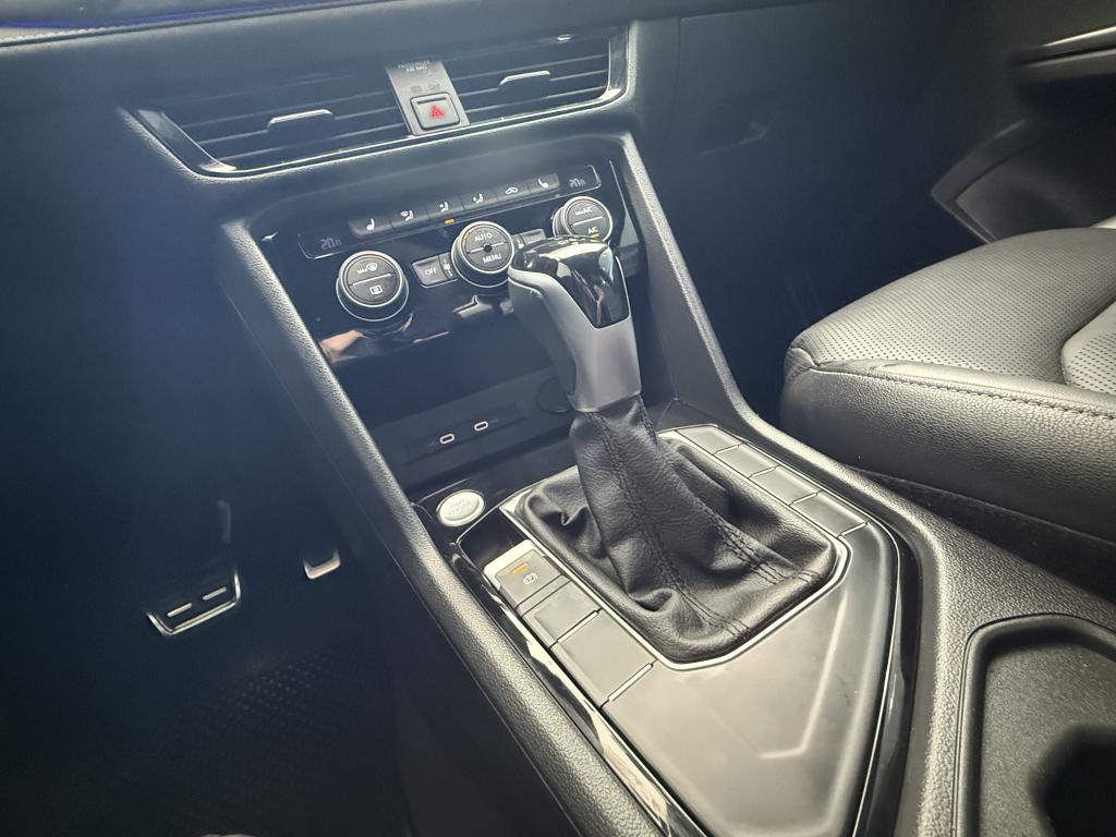 VOLKSWAGEN Taos - Foto