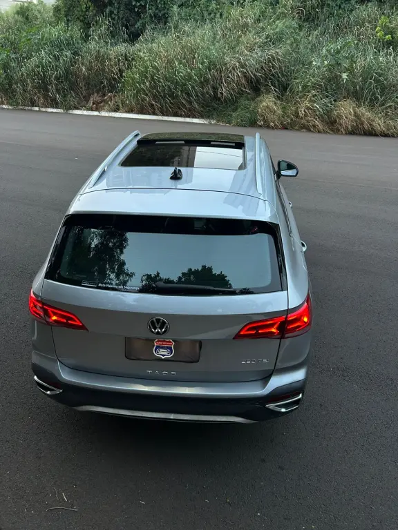 VOLKSWAGEN Taos - Foto