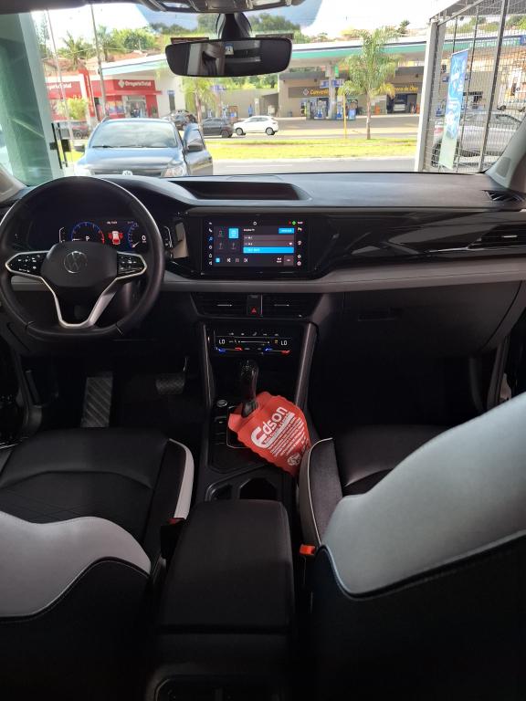 VOLKSWAGEN Taos - Foto