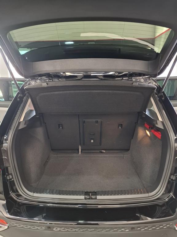 VOLKSWAGEN Taos - Foto