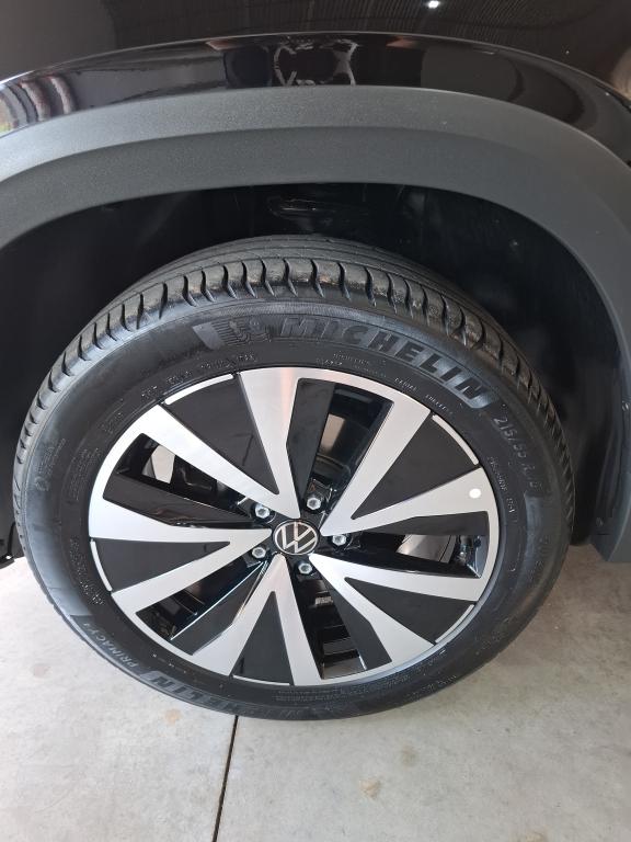 VOLKSWAGEN Taos - Foto