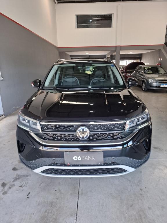 VOLKSWAGEN Taos - Foto