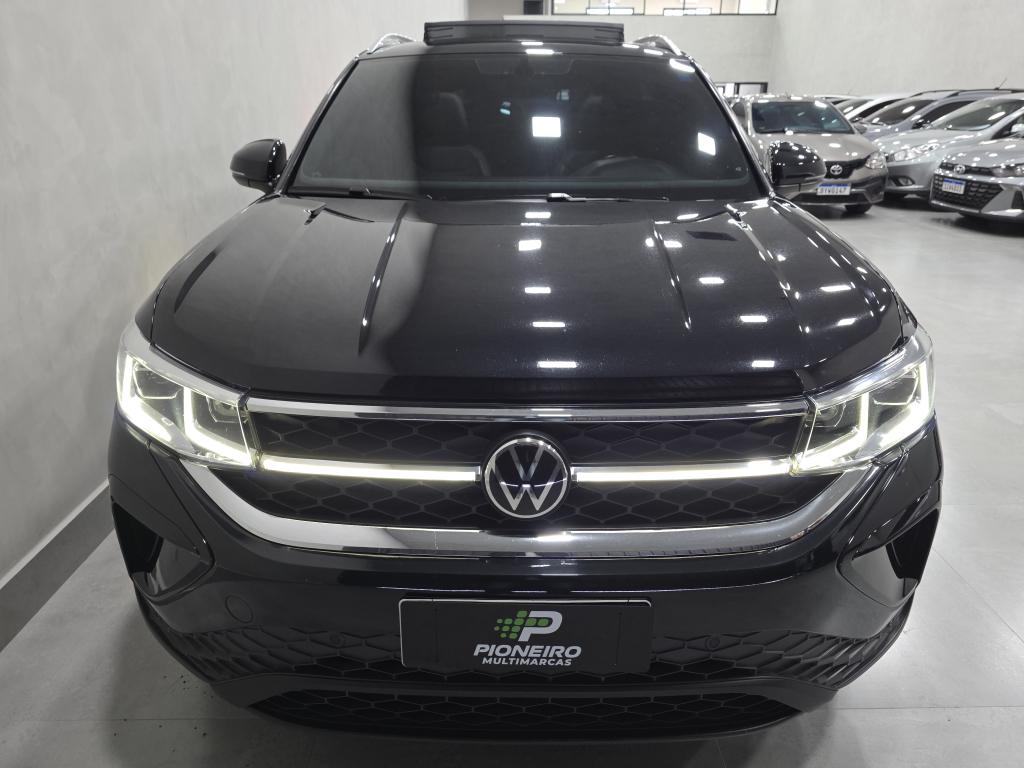 VOLKSWAGEN Taos - Foto