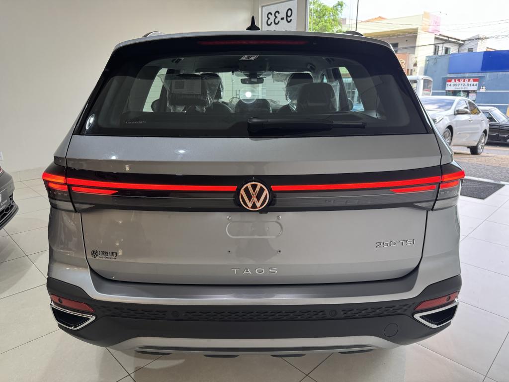 VOLKSWAGEN Taos - Foto