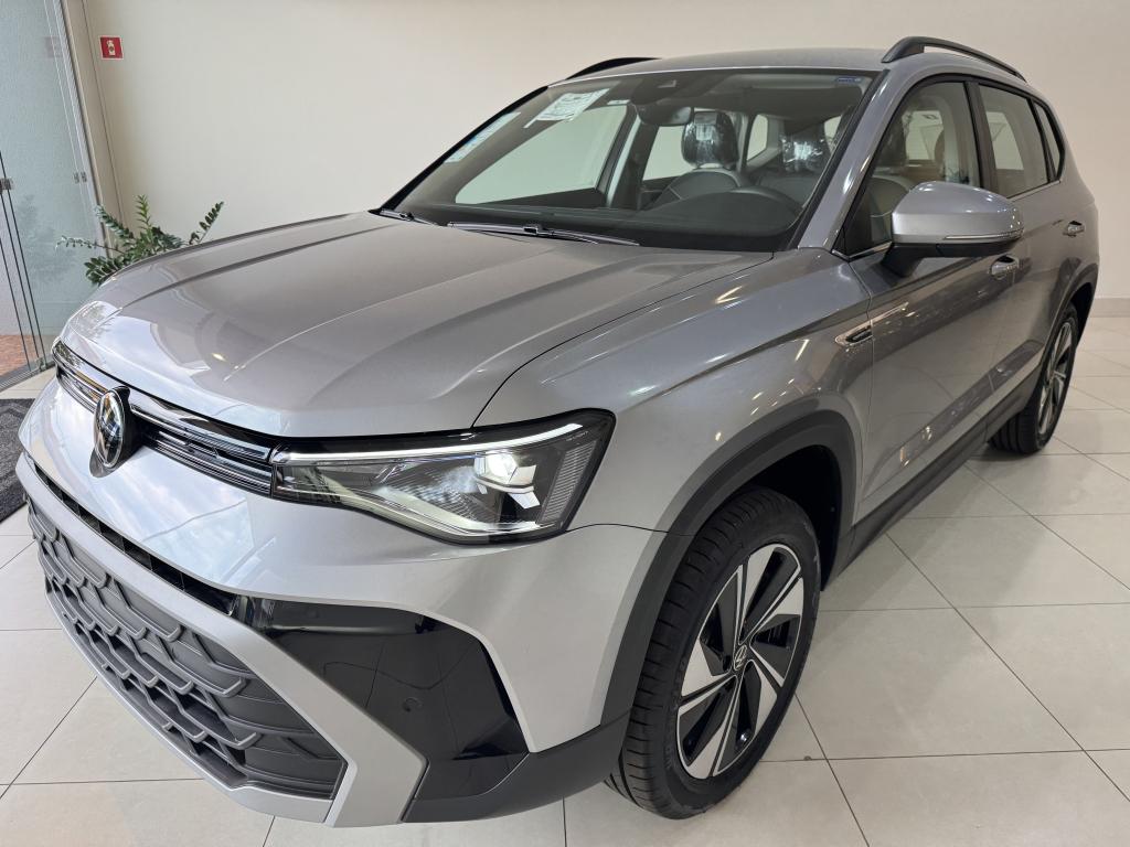 VOLKSWAGEN Taos - Foto