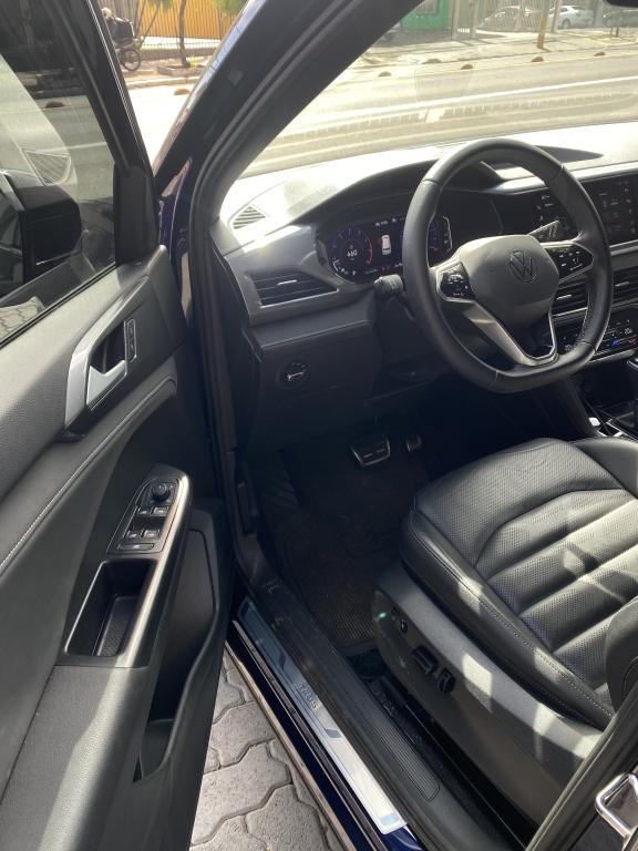 VOLKSWAGEN Taos - Foto