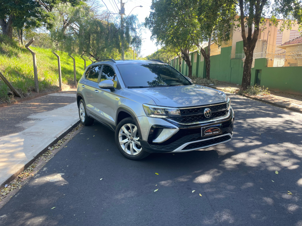 VOLKSWAGEN Taos