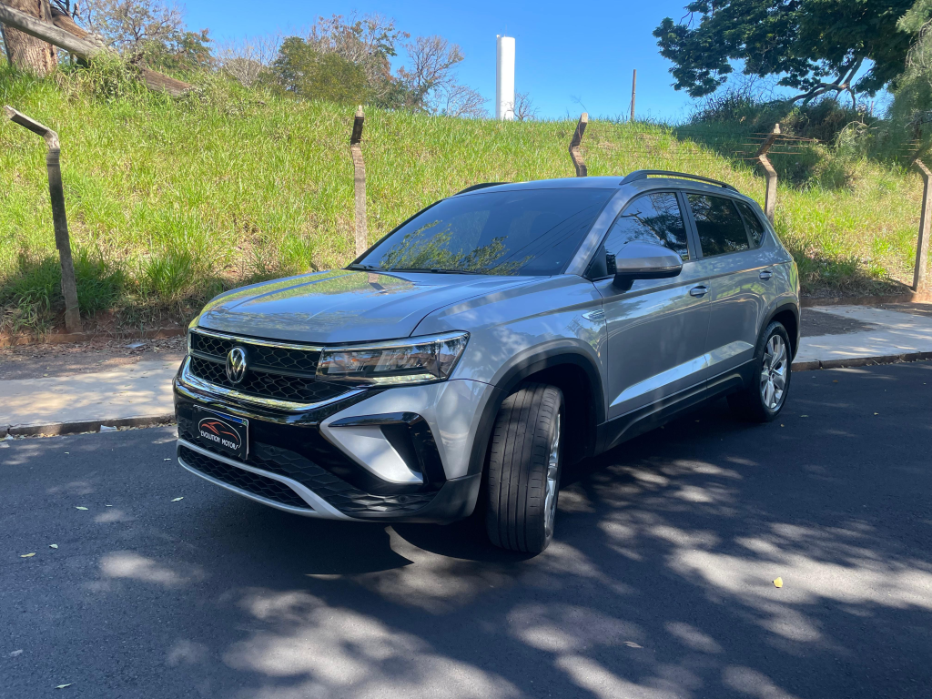 VOLKSWAGEN Taos - Foto