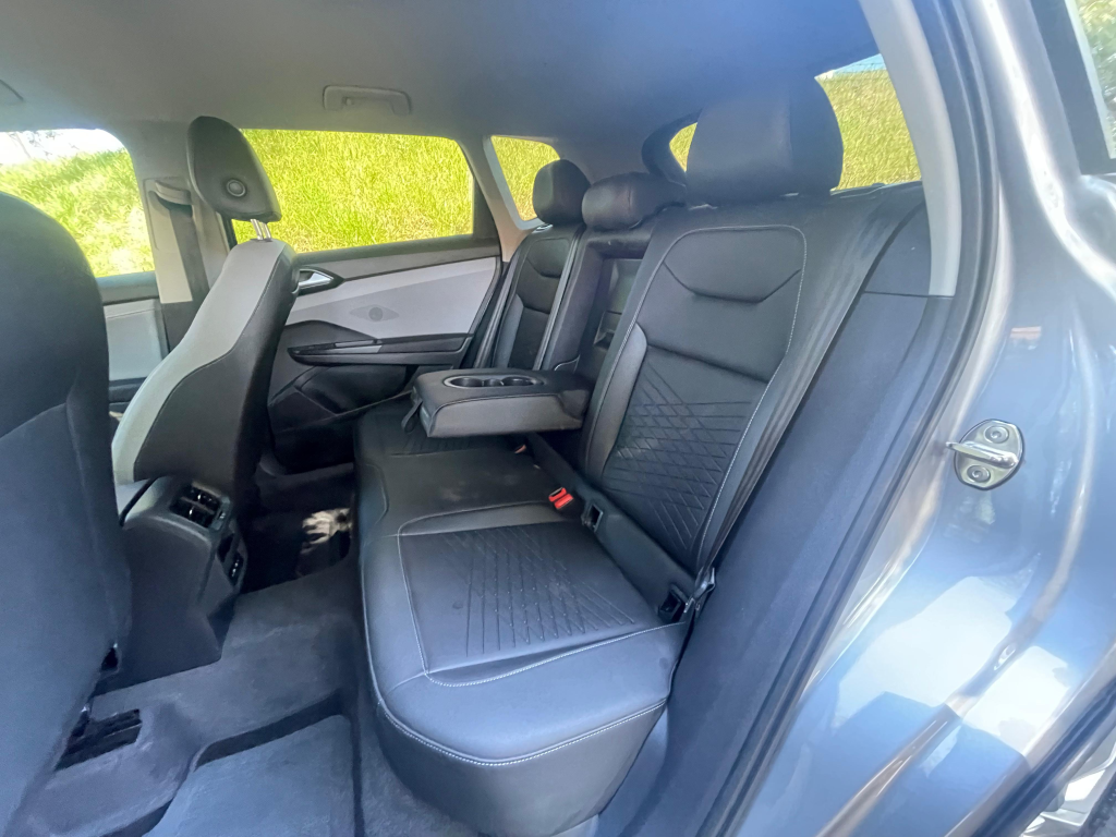 VOLKSWAGEN Taos - Foto