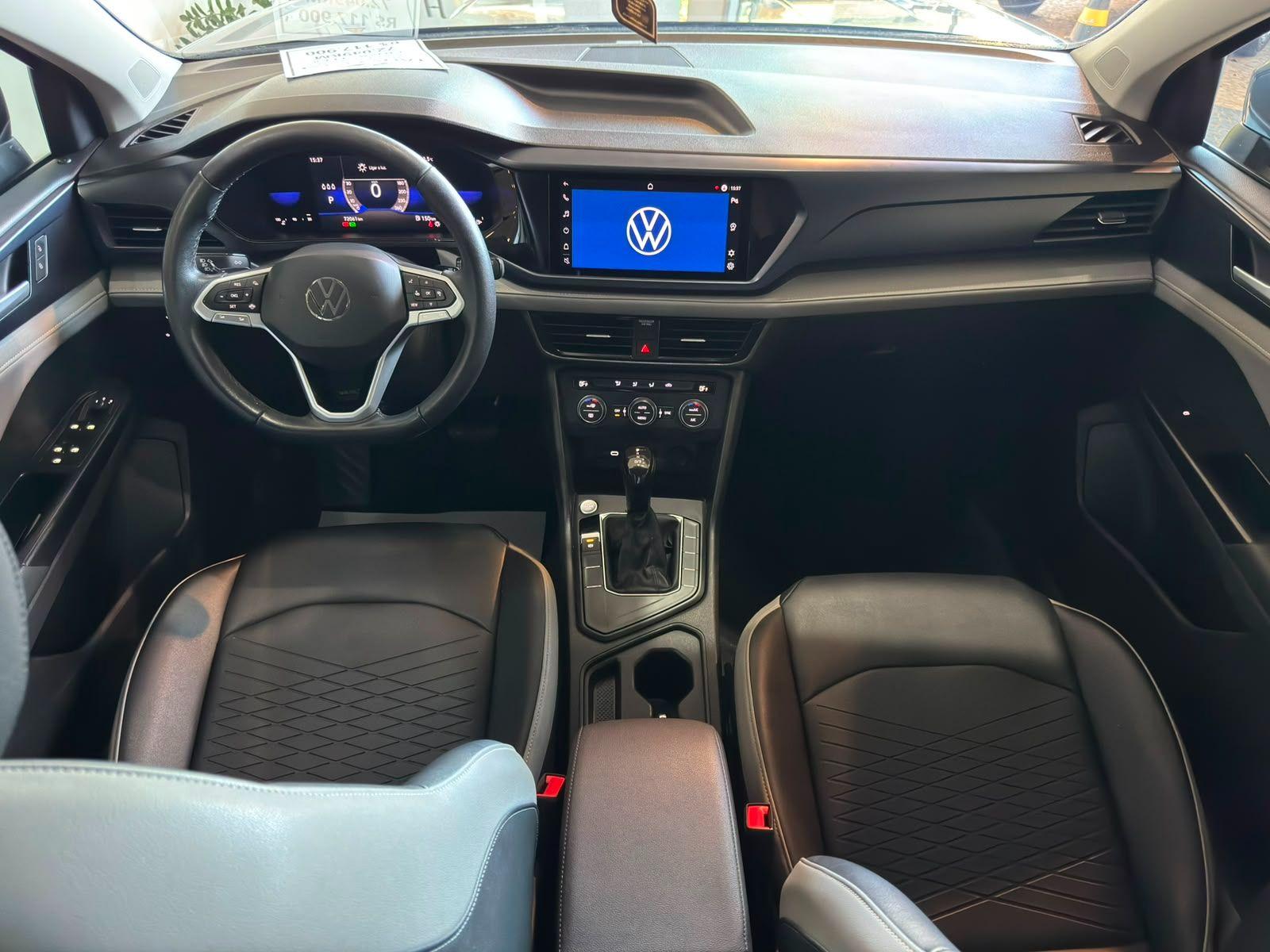 VOLKSWAGEN Taos - Foto