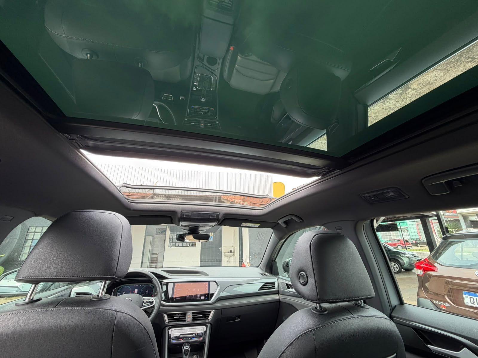 VOLKSWAGEN Taos - Foto