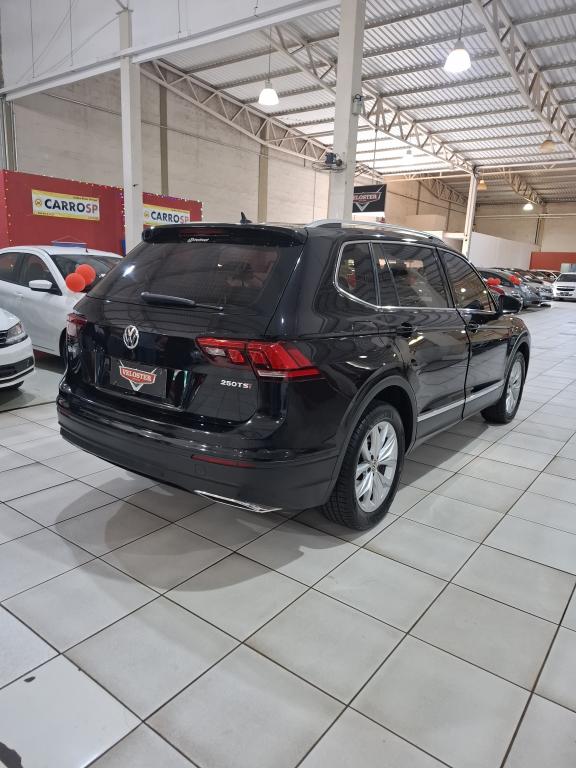 VOLKSWAGEN Tiguan - Foto