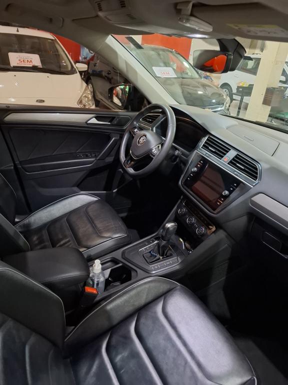 VOLKSWAGEN Tiguan - Foto