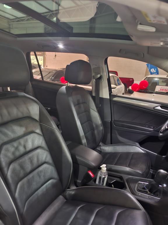 VOLKSWAGEN Tiguan - Foto
