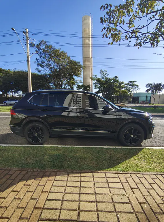 VOLKSWAGEN Tiguan - Foto