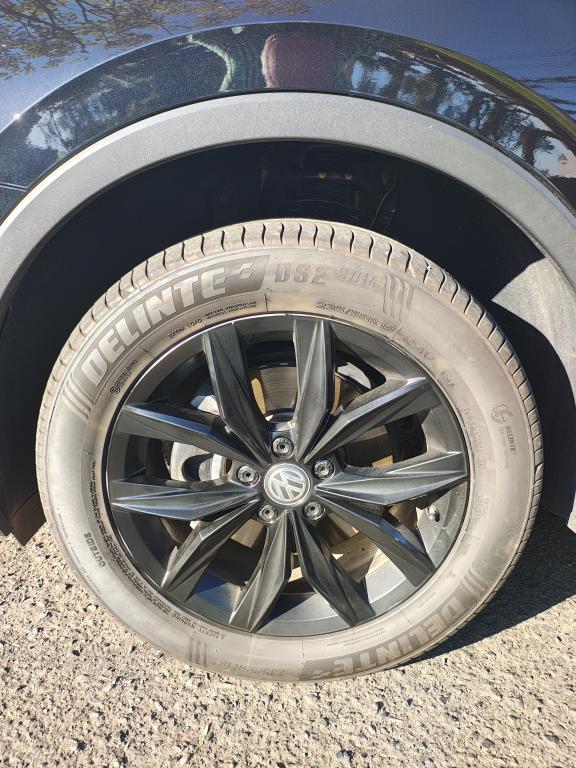 VOLKSWAGEN Tiguan - Foto