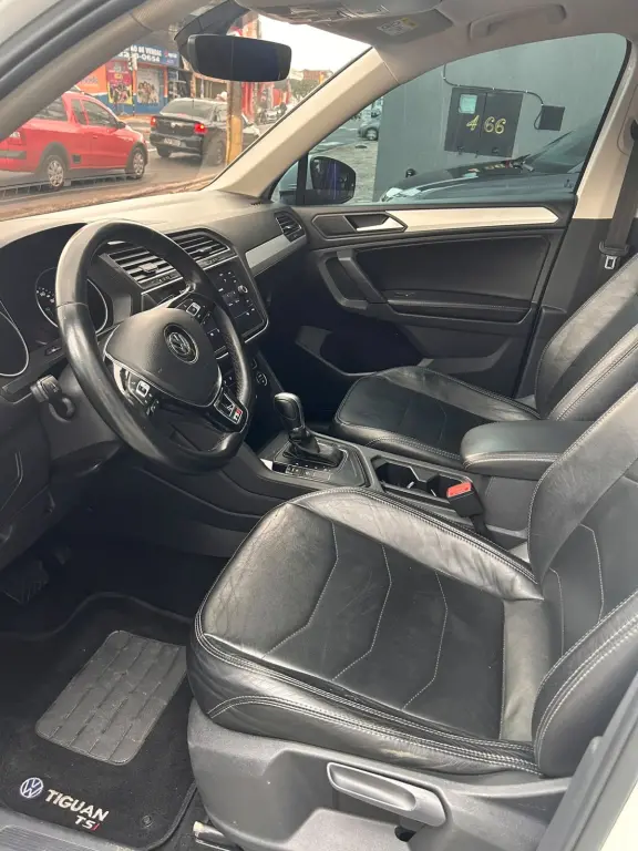 VOLKSWAGEN Tiguan - Foto